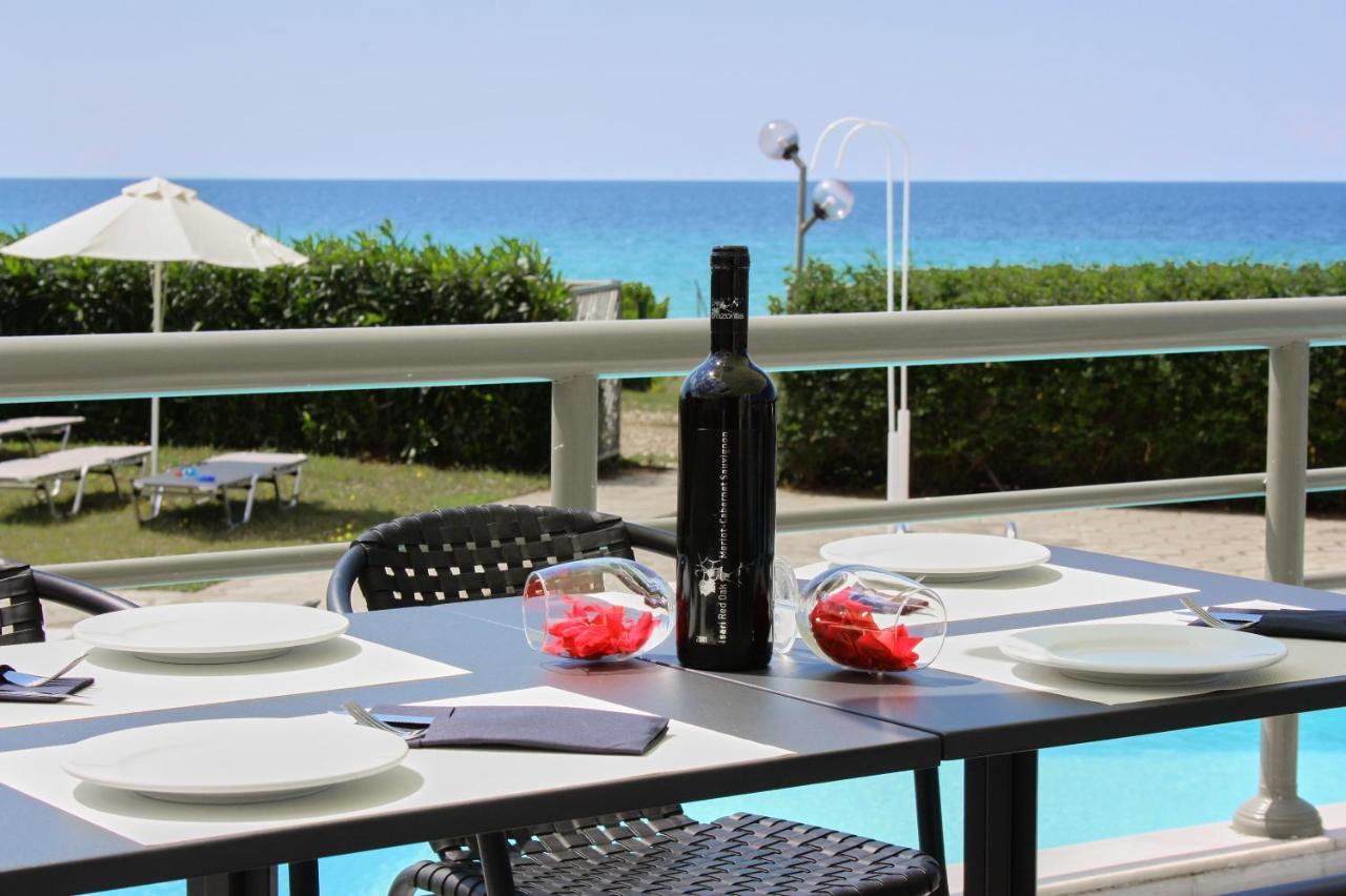 Skion Palace Beach Hotel-Bungalows & Boutique Hotel Nea Skioni Dış mekan fotoğraf